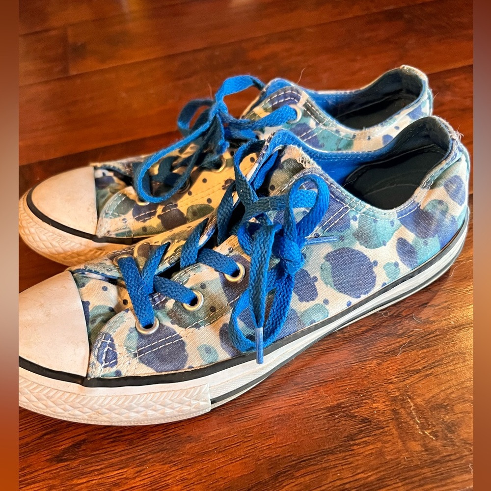 Girls paint splatter converse